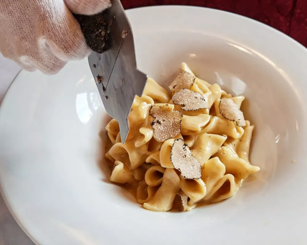 Fuži s tartufi, Restavracija &Scaron;tern 1877