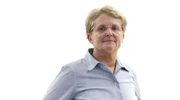 Tatjana PihlarZA ONLINE - Redakcija Dnevnik 2024 - portreti za komentarje in kolumne - kolumnisti - komentatorji &ndash; novinarji - portret //FOTO: Luka Cjuha