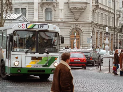 Mestni avtobus, Pre&scaron;ernov trg Tromostovje promet