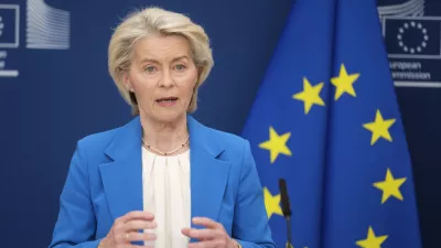Belgija, Bruselj.Predsednica Evropske komisije Ursula von der Leyen na novinarski konferenci po seji kolegija Evropske komisije.Predstavila je stalisce in prednostne naloge EU ter nacrt prihodnjih ukrepov EU glede razvoja dogodkov na Bliznjem vzhodu in odnosov z izvoljenim madzarskim premierjem.