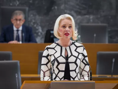 Ljubljana, DZ.Zacetek ustanovne seje DZ.Dosedanja predsednica DZ Urska Klakocar Zupancic.