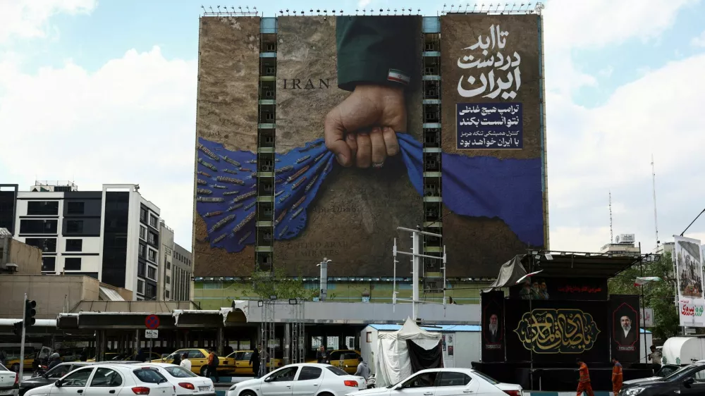 A billboard with a graphic design about the Strait of Hormuz on a building in Tehran, Iran, April 13, 2026. Majid Asgaripour/WANA (West Asia News Agency) via REUTERS ATTENTION EDITORS - THIS PICTURE WAS PROVIDED BY A THIRD PARTY