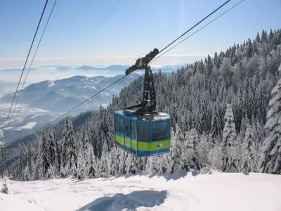 Večino smučarjev na Golte pripelje nihalka, ki je celo zimsko sezono niso smeli uporabljati. Golte