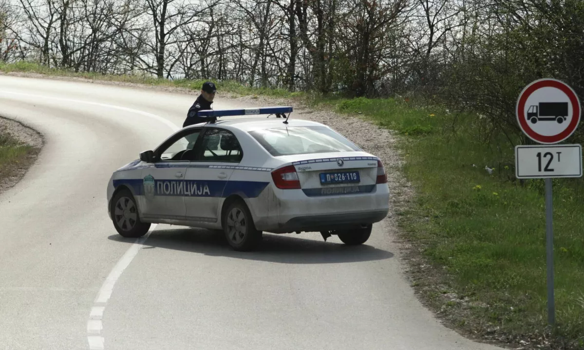 Šele po dveh tednih so našli njegov avto, truplo 31-letnika pa kilometer stran šele več kot tri tedne pozneje. V vmesnem času je njegova bančna kartica »potovala« po vsej državi. Kaj se je zgodilo?