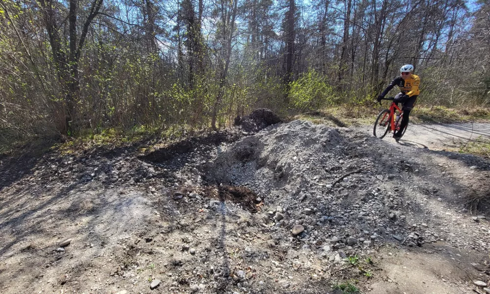 Po&scaron;kodovana pot za Savo znova odpira vpra&scaron;anja. F  bralec