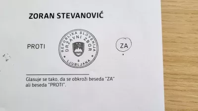 Ljubljana, DZ.Oznacena glasovnica s tajnega glasovanja o imenovanju Zorana Stevanovica za predsednika DZ.Foto: STA