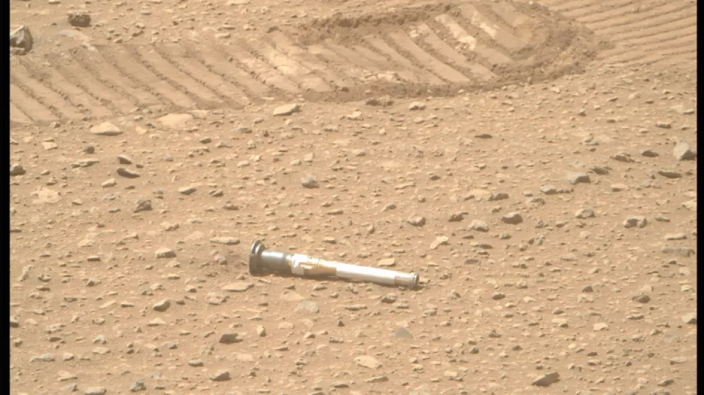 Vzorec tal Marsa čaka na prevoz na Zemljo