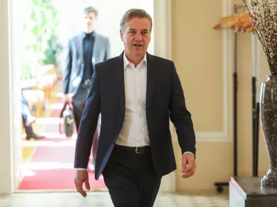 - Robert Golob, predsednik vlade RS in predsednik Gibanja Svoboda,- Luka Mesec, podpredsednik vlade in minister za delo, družino, socialne zadeve in enake možnosti,- 09.04.2026. - 197. redna seja vlade RS, ki je obenem zadnja v tej sestavi.//FOTO: Bojan Velikonja