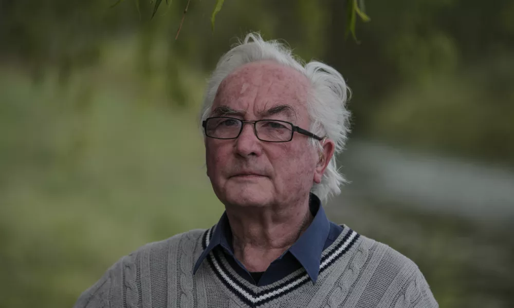 mag. Janez Černač, kočevski slikar samouk - upokojeni gozdar, lovec, fotograf, pisatelj  - 17.4.2014 -   //FOTO: Luka Cjuha.