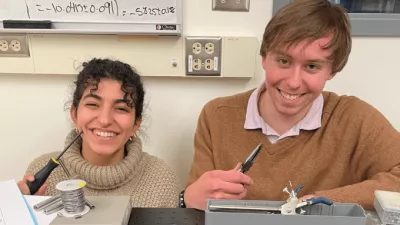 Z demonstracijo so potrdili, da tak&scaron;na naprava deluje. / Foto: St. Olaf College