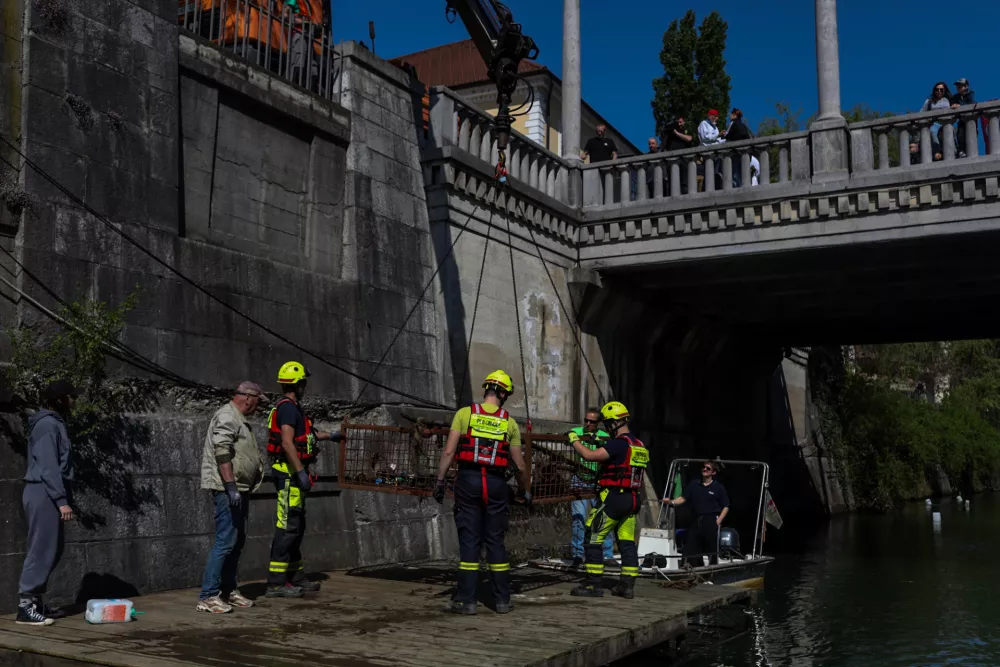 18.04.2026. Či&scaron;čenje Ljubljanice. Bojan Velikonja