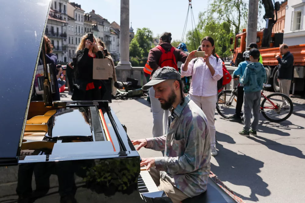 18.04.2026. Či&scaron;čenje Ljubljanice. Bojan Velikonja