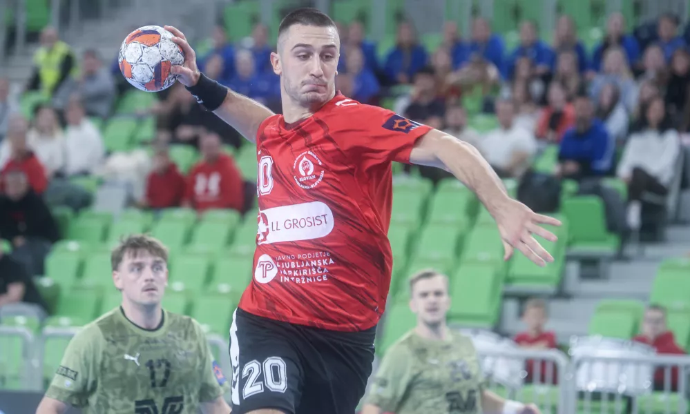 Tarik Mlivić- 02.12.2025 - rokomet - evropski pokal v rokometu med LL Grosist Slovan: Skanderborg//FOTO: Jaka Gasar