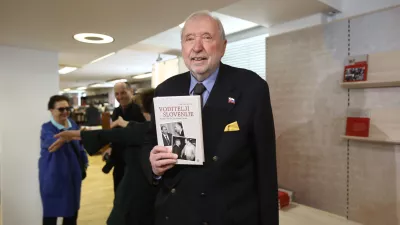 Dimitrij Rupel14.03.2024 - predstavitev knjige Voditelji Slovenije sociologa, pisatelja in politika Dimitrija Rupla ter pogovor z avtorjem; knjigarna KonzorcijFOTO: Luka Cjuha