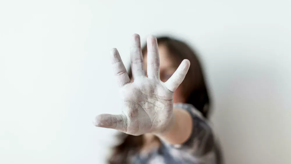 Pregon za zlorabo pastorke zastaral