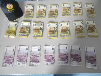 Hrva&scaron;ki cariniki so Slovencu zasegli 20 tisoč evrov. 