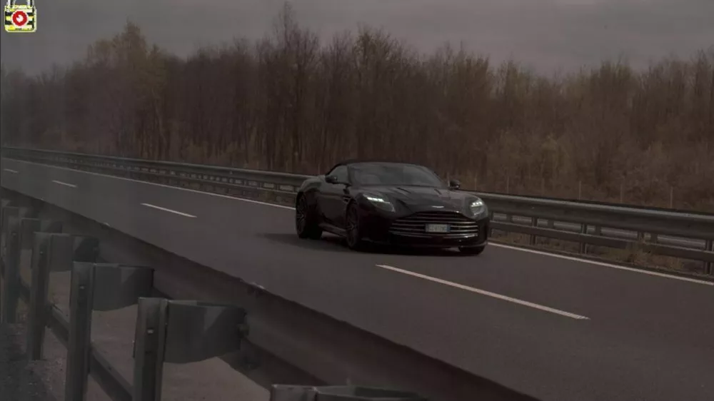 aston martin avtocesta