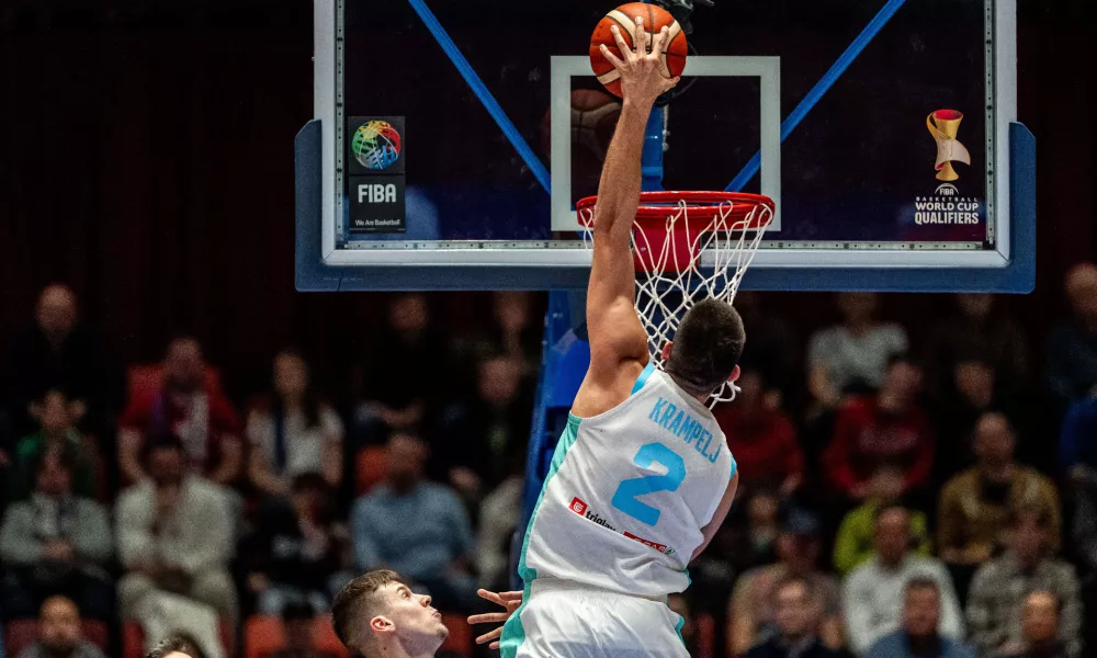 Martin Krampelj, Slovenija, Če&scaron;ka