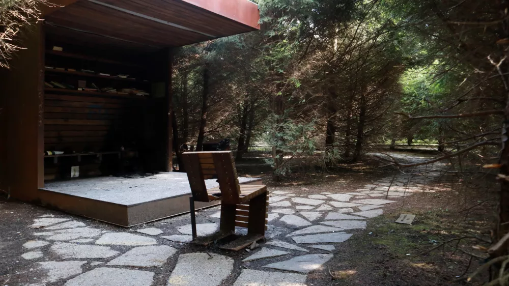 Namesto zelene oaze kupi smeti