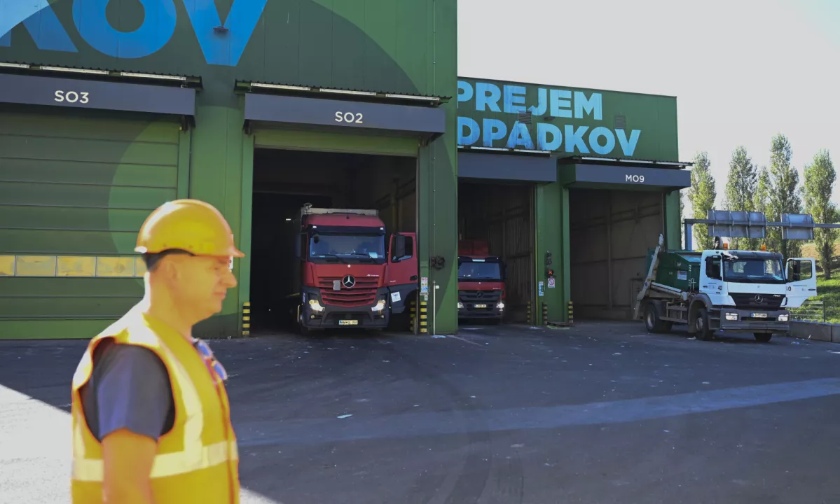 Po mesecu skrivalnic je tudi Ljubljana objavila dokumentacijo, s katero se je prijavila na razpis MOPE za podelitev koncesij za sežiganje komunalnih odpadkov.