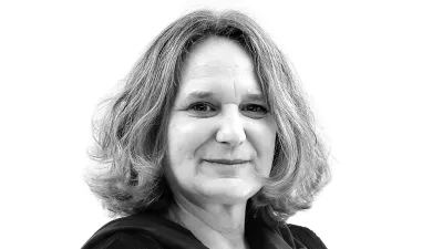 Mateja A Hrastar- Redakcija Dnevnik 2024 - portreti za komentarje in kolumne - kolumnisti - komentatorji &ndash; novinarji - portret //FOTO: Luka Cjuha