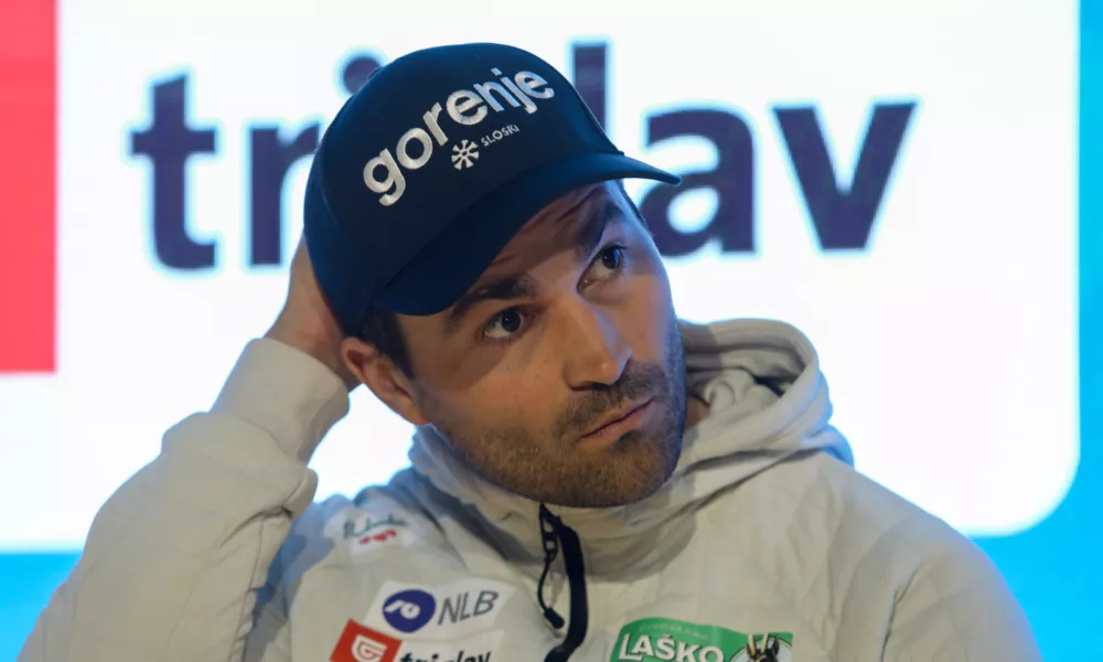 Robert Hrgota24.3.2026 - novinarska konferenca mo&scaron;ke in ženske reprezentance Slovenije pred bližnjim finalom svetovnega pokala v smučarskih poletih v Planici.Foto: Luka Cjuha