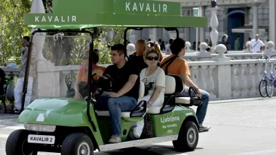 Tromostovje, brezplačni mestni taksi Kavalir, Ljubljana   //FOTO: Tomaž Zajelšnik