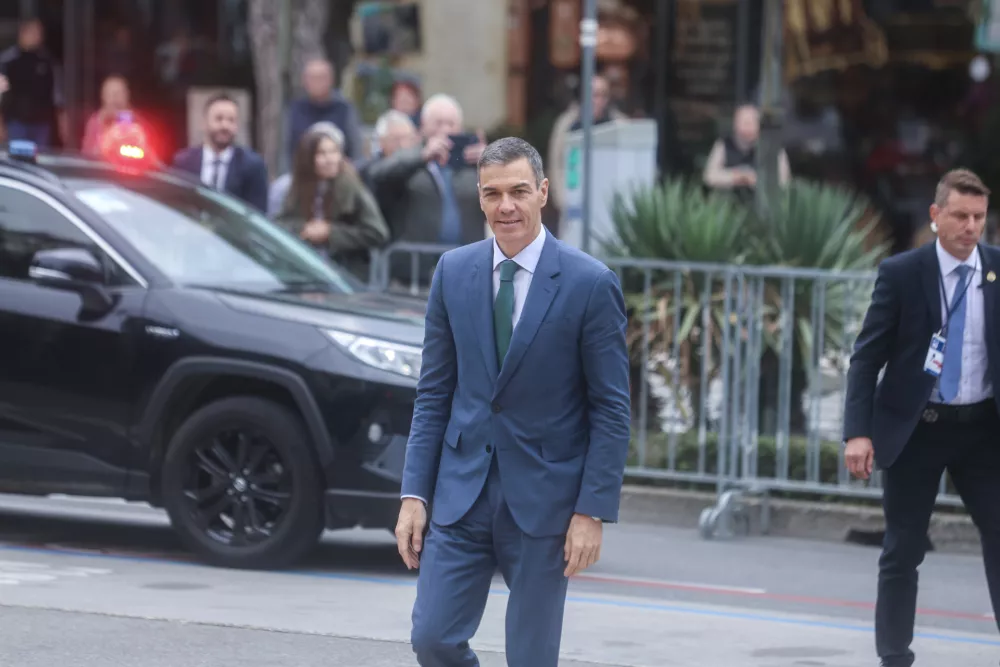 Robert Golob, Pedro Sanchez- 20.10.2025 - Predsednik vlade Robert Golob je gostil vrh voditeljev držav MED9 - Portorož//FOTO: Jaka Gasar