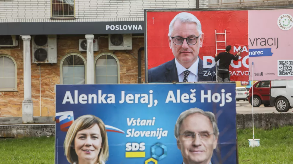 . 13.03.2026. Državnozborske volitve 2026, parlamentarne volitve 2026, predvolilni plakati strank SD in SDS, postavljanje plakatov,//FOTO: Bojan Velikonja