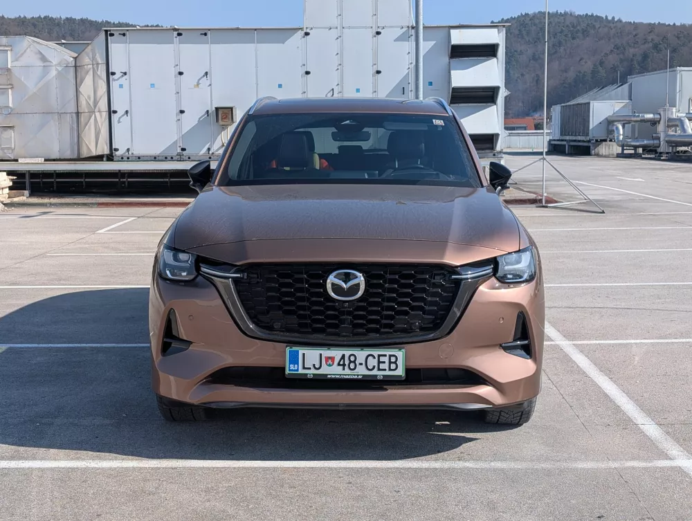 Mazda CX-80 je tradicionalist, ki premika gore