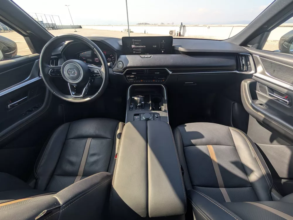 Mazda CX-80 je tradicionalist, ki premika gore