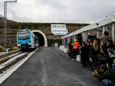 - Tunel Dekani,- Vlak, Slovenske železnice,- 11.03.2026. - Slavnostni dogodek ob prevoznosti proge Divača Koper, 2. tir.//FOTO: Bojan Velikonja