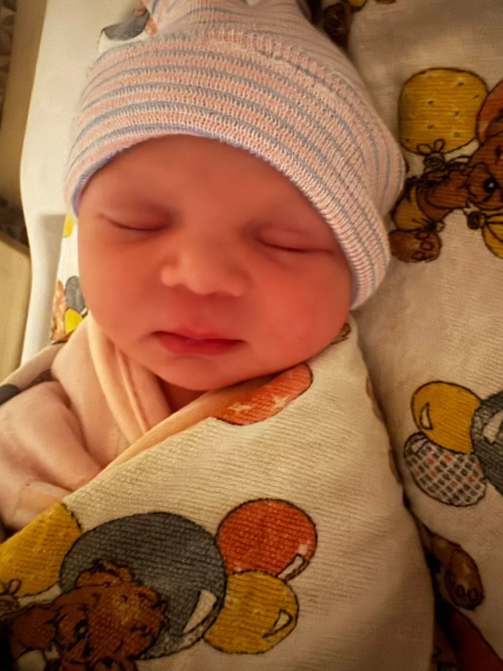 In this photo provided by Tina Fritz, Brielle Renee Blair is shown after being born April 24, 2026, on a Delta Air Lines flight just as it was landing in Portland, Ore. (Tina Fritz via AP)