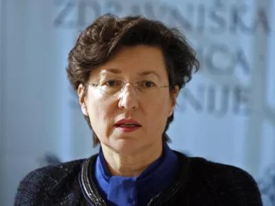 Predsednica Zdravni&scaron;ke zbornice Slovenije Gordana Kalan Živčec dala izjavo za medije, da se zdravnici Zlatki Kanič za dva meseca odvzela licenco zaradi večje strokovne pomanjkljivosti ali napake pri delu v primeru zdravljenja Bora Nekrepa,//FOTO: Bojan Velikonja