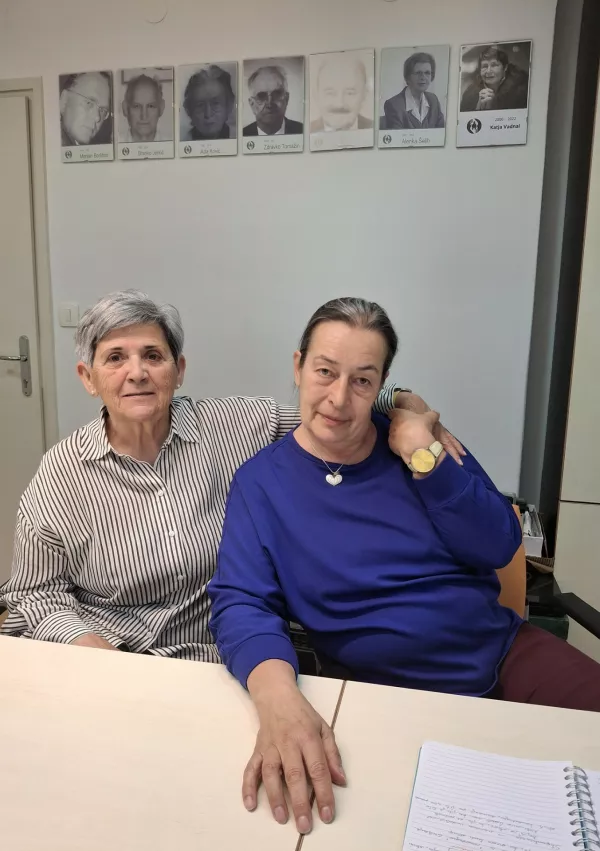Branka Perne in Mateja De Reya iz Zveze Sožitje opozarjata, da so potrebne sistemske spremembe. / Foto: Meta Černoga