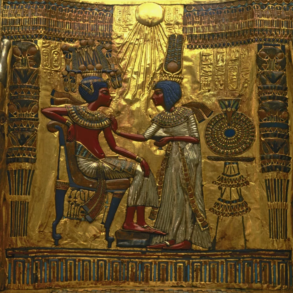 Tutankhamun, Egyptian pharao; 18th dynasty, 1347 &ndash; 1338 BC.&ndash; Anointment of Pharao Tutankhamun by his wife Ankhesenamun: detail of an inage on the throne of Tutankhamun.Cairo (Egypt),Egyptian Museum.,Image: 147884991, License: Rights-managed, Restrictions:, Model Release: no / Foto: Profimedia