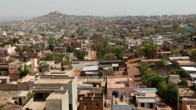 FILE PHOTO: A general view of Bamako after insurgents launched attacks on military bases across the country, in Bamako, Mali April 25, 2026. REUTERS/Aboubacar Traore/File Photo