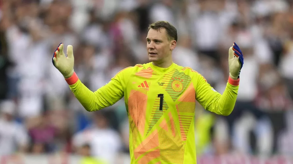 Manuel Neuer se s svojo dolgo in uspe&scaron;no kariero že uvr&scaron;ča med največje nogometne vratarje na svetu. / Foto: AP
