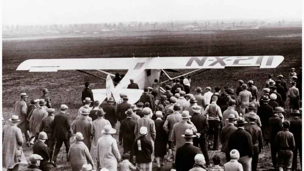 Lindberghov vzlet z letali&scaron;ča Roosevelt / Foto: Wikipedija