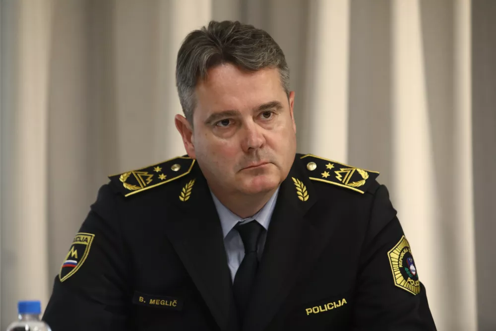 namestnik generalnega direktorja Policije Beno Meglič15.5.2026 - novinarska konferenca, na kateri bodo ministrica za infrastrukturo, ki opravlja tekoče posle, Alenka Bratu&scaron;ek, minister za notranje zadeve, ki opravlja tekoče posle, Branko Zlobko, namestnik generalnega direktorja Policije Beno Meglič in predsednik uprave Darsa Andrej Ribič predstavili ugotovitve poročila o stanju na delovi&scaron;čih na slovenskih avtocestah in hitrih cestah, s katerimi se je vlada seznanila na četrtkovi redni seji; DarsFoto: Luka Cjuha / Foto: Luka Cjuha