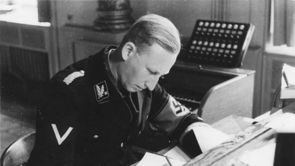 SS brigadirfirer Reinhard Heydrich, vodja bavarske policije in SD, fotografiran v M&uuml;nchnu leta 1934 / Foto: Wikipedija