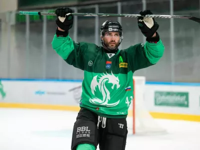 hokej na ledu, T. T. Brennan, Olimpija, Pustertal, IceHL, polfinale