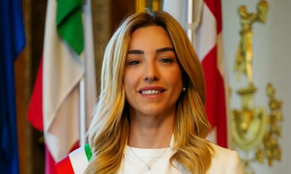 Silvia Salis se uveljavlja kot prvo ime italijanske levice in tako kot potencialno glavna nasprotnica Giorgie Meloni.
