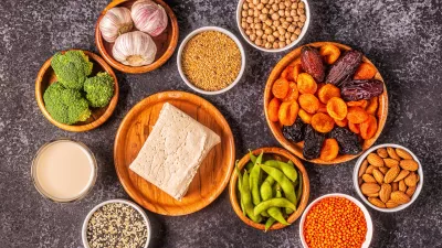 Estrogen-Rich Foods, Menopause Diet. Top view. / Foto: Tbralnina
