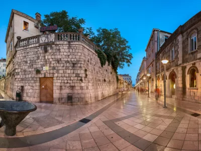 Med zgodovino in vrvežem: Zakaj je Marmontova ulica več kot le turistična atrakcija?