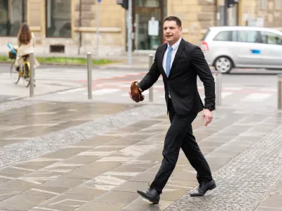 Ljubljana, predsedniska palaca.Neformalni pogovori predsednice republike Natase Pirc Musar s predsednico in predsedniki strank, ki so se po neuradnih izidih parlamentarnih volitev uvrstile v DZ.Predsednik Resni.ce Zoran Stevanovic ob prihodu.