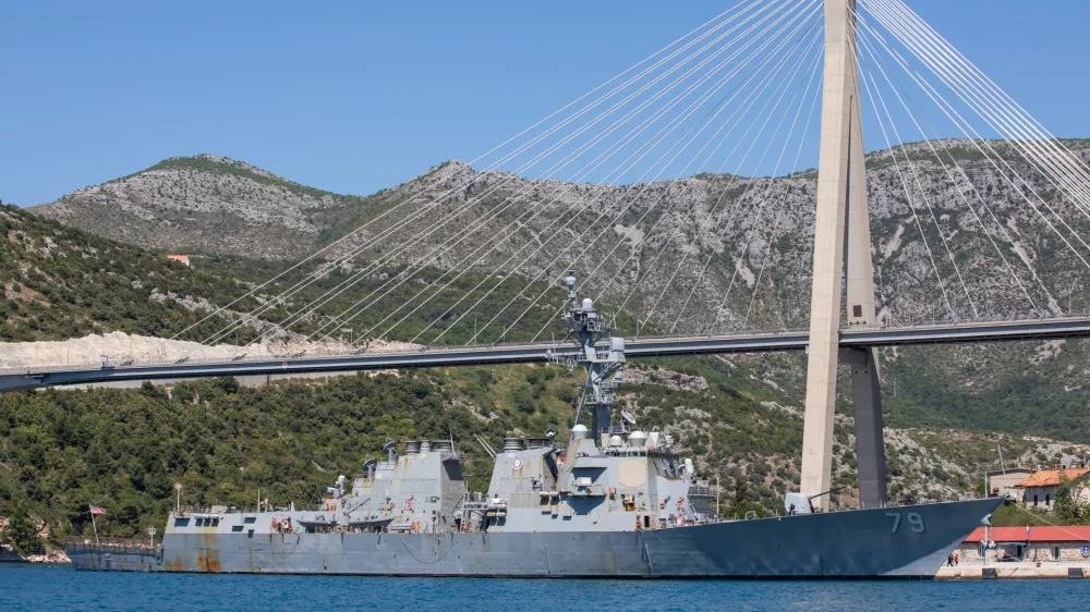 04.05.2026., Luka Dubrovnik - Jutros je u dubrovacku luku uplovio razarac americke mornarice USS Oscar Austin (DDG-79). Photo: Grgo Jelavic/PIXSELL