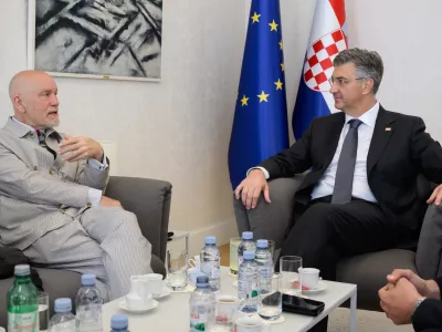 John Malkovich v družbi hrva&scaron;kega premiera Andreja Plenkovića. F zajem zaslona
