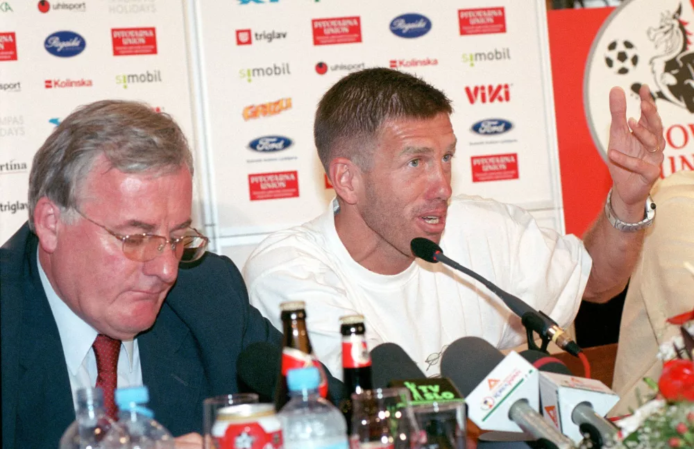 Srečko Katanec, tiskovna konferenca ob vrnitvi s svetovnega nogometnega prvenstva 2002 Rudi Zavrl / Foto: Tomaž Skale