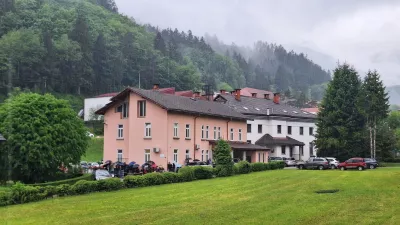 Zdravstvena postaja Cerkno, čakajoči na zdravnika